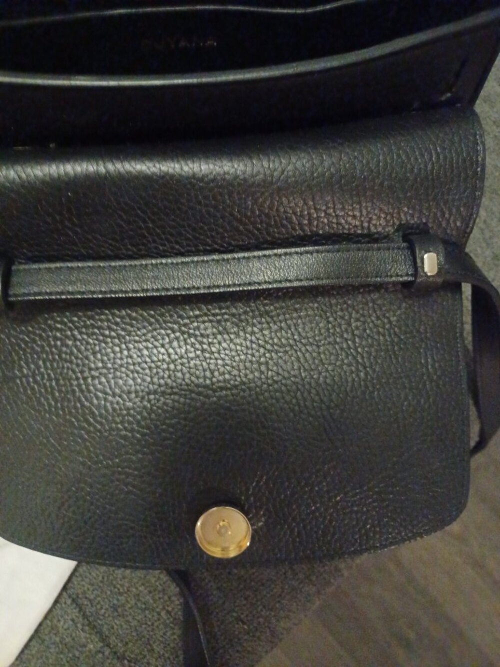 Cuyana Black Leather Pebbled & Smooth Crossbody - Picture 9 of 10